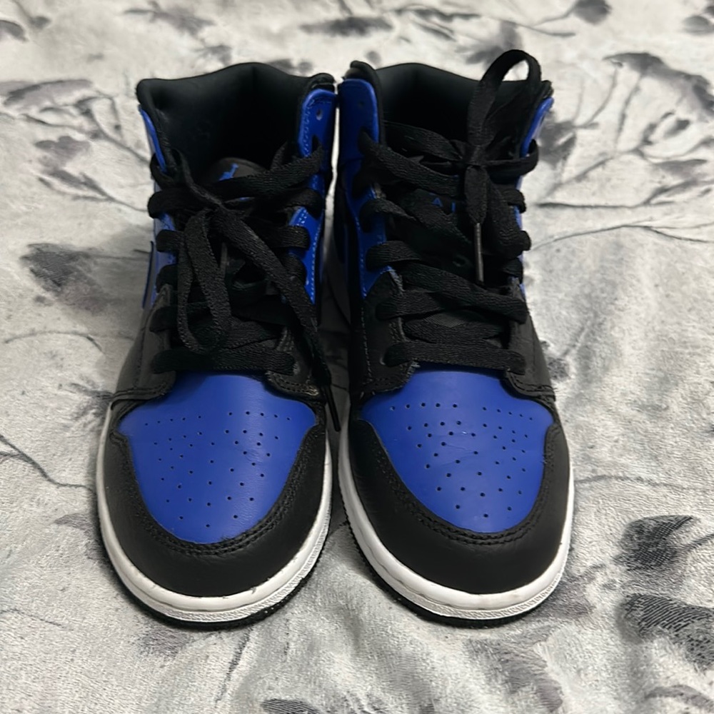 Nike Boy’s Air Jordan’s Size 4Y